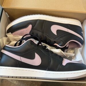 Nike Black Sneakers with Light Pink Swoosh